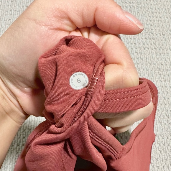 Lululemon Bra - Picture 4 of 5